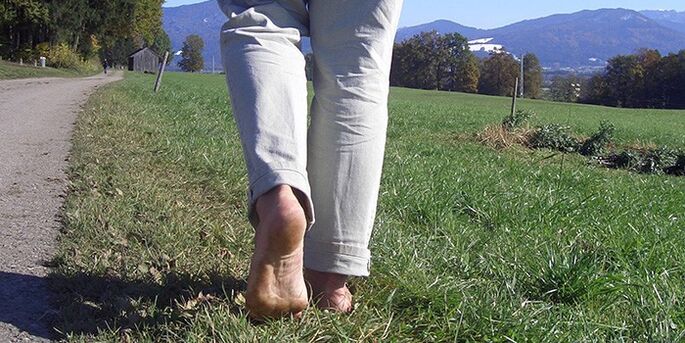 Barfußlaufen zur Steigerung der Potenz